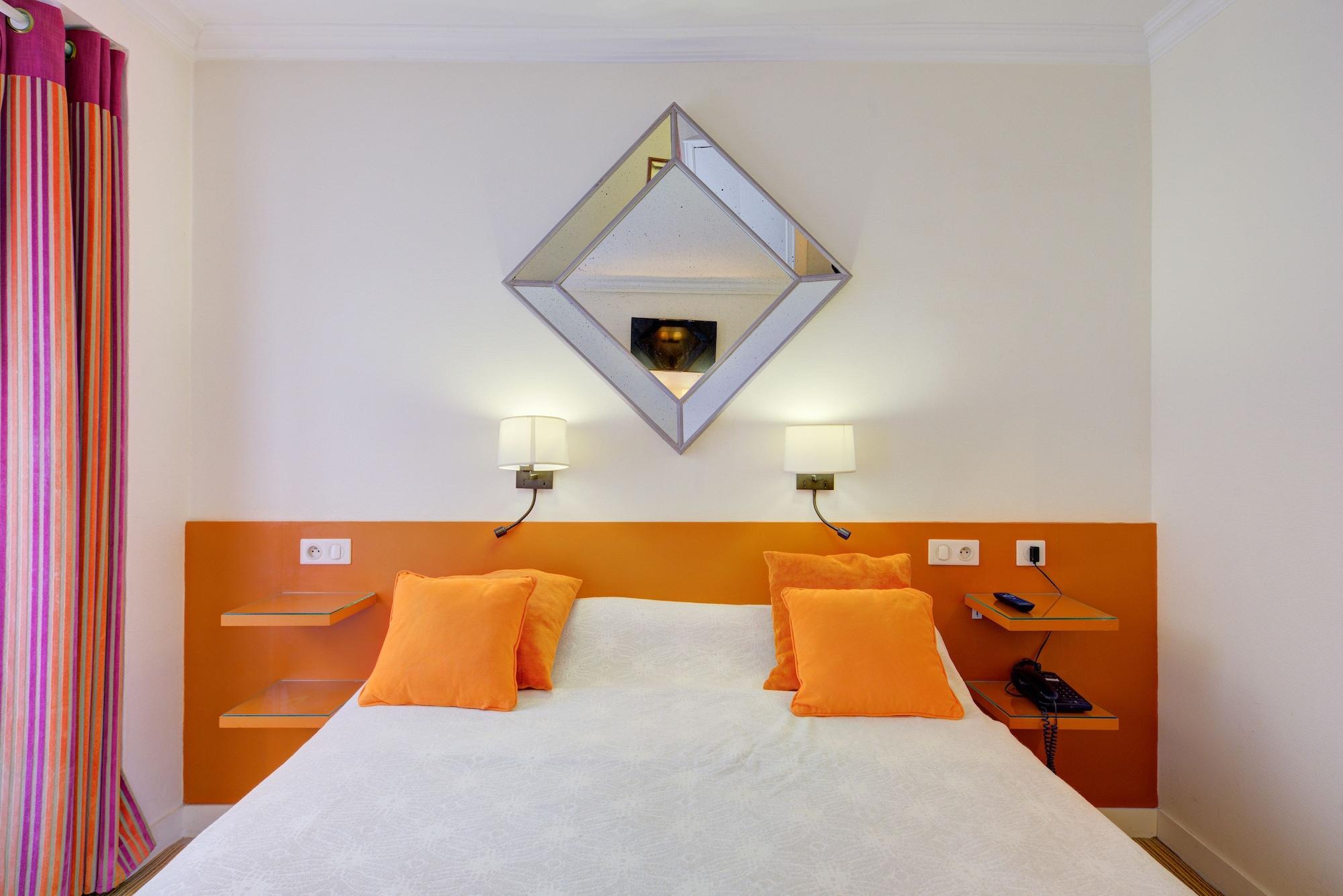 Hotel La Sanguine ปารีส ภายนอก รูปภาพ