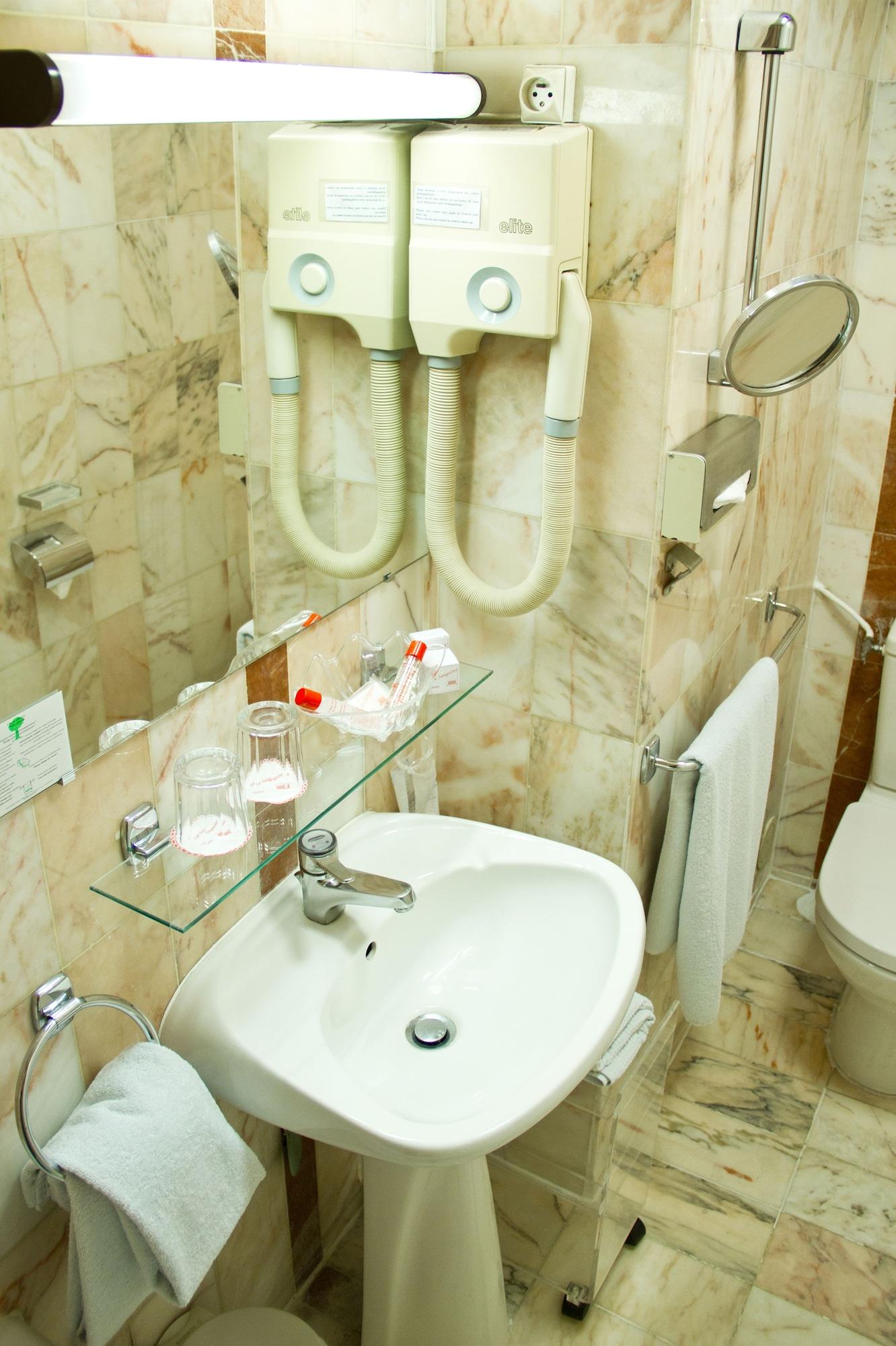 Hotel La Sanguine ปารีส ภายนอก รูปภาพ