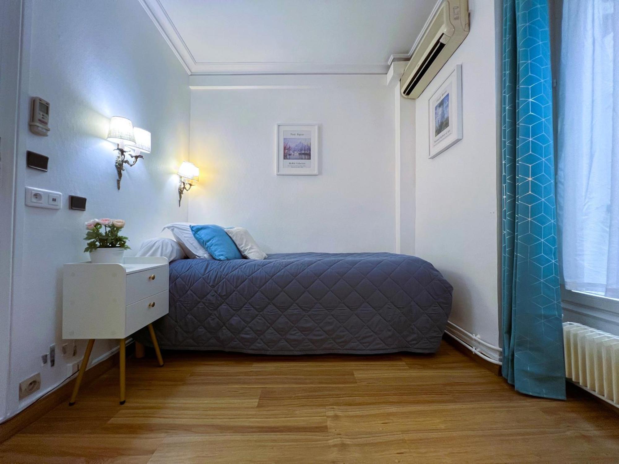 Hotel La Sanguine ปารีส ภายนอก รูปภาพ